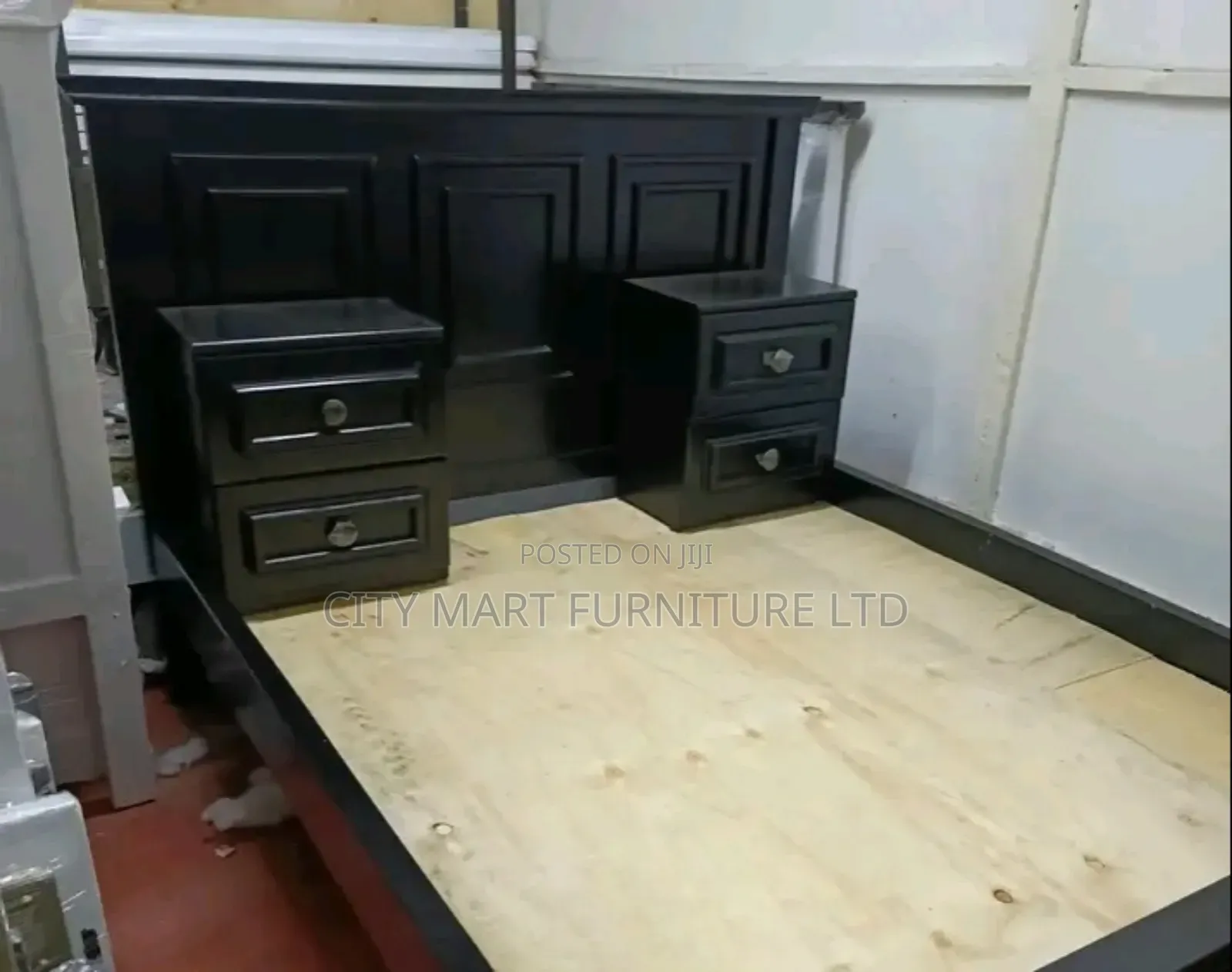 Fine-Derail Board Beds