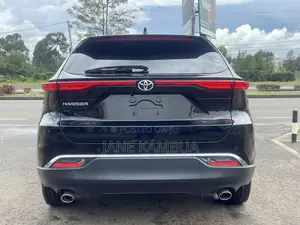 Toyota Harrier 2.0 2020 Black
