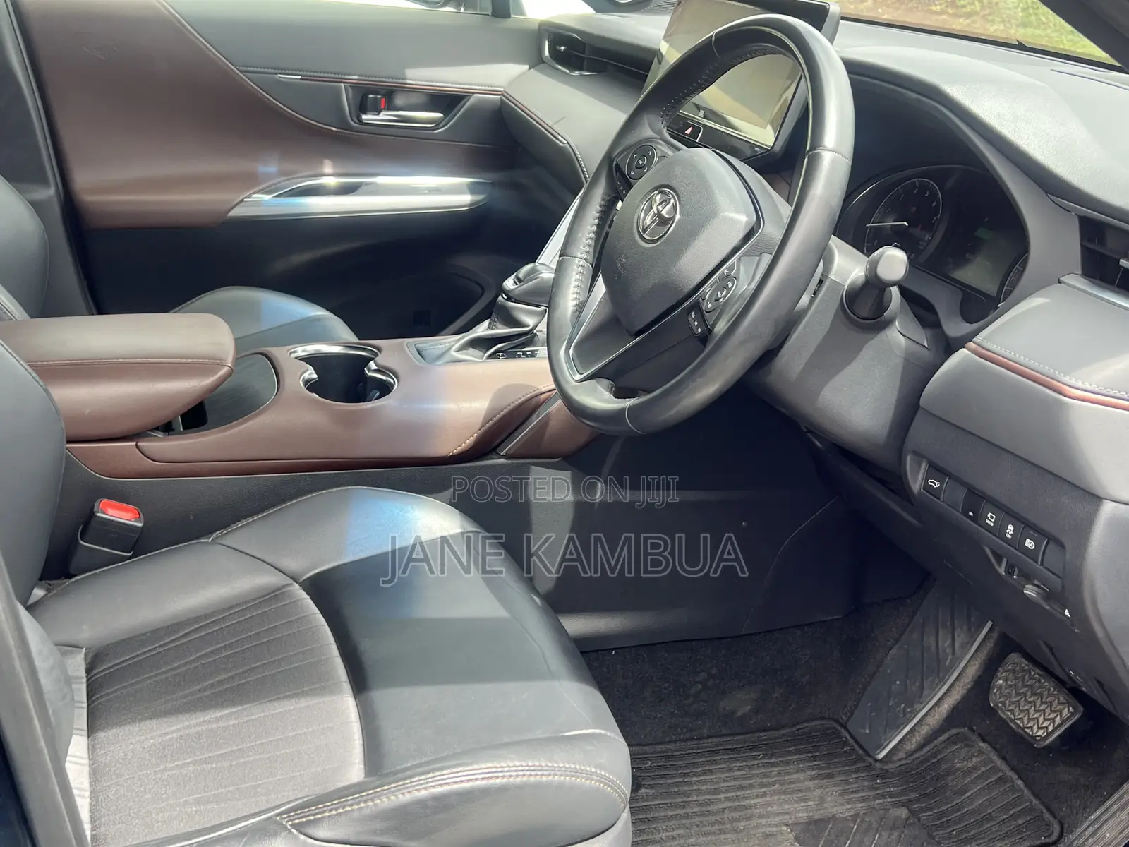 Toyota Harrier 2.0 2020 Black