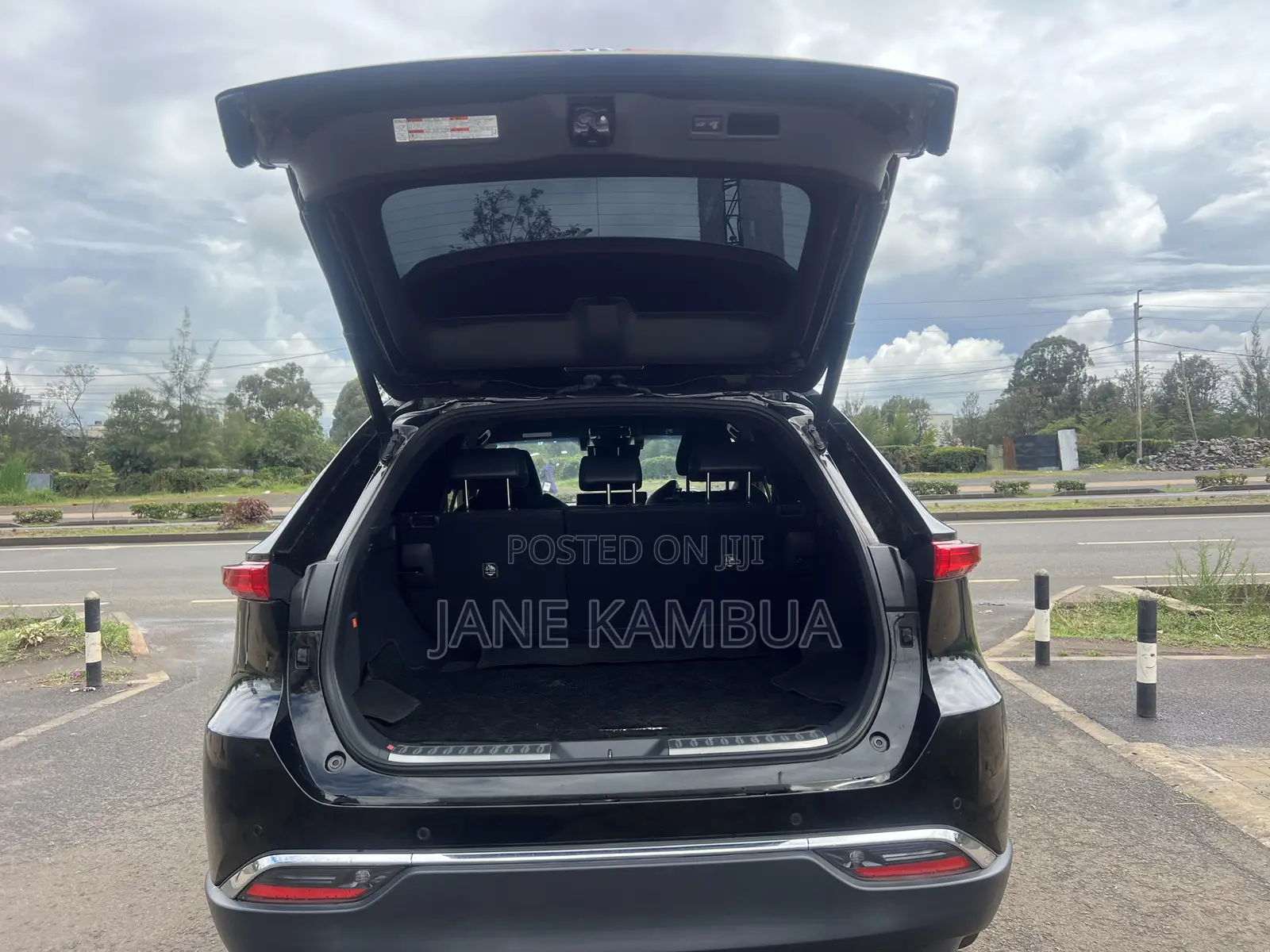 Toyota Harrier 2.0 2020 Black