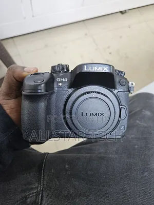 Panasonic Lumix DMC-Gh4 Mirrorless Micro Four Thirds Digital Camera