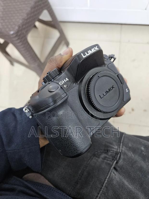 Panasonic Lumix DMC-Gh4 Mirrorless Micro Four Thirds Digital Camera - thumbnail 3