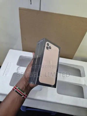 New Apple iPhone 11 Pro Max 256 GB Gold