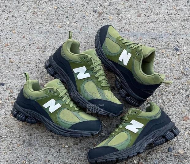 New Balance 2002r - thumbnail 3