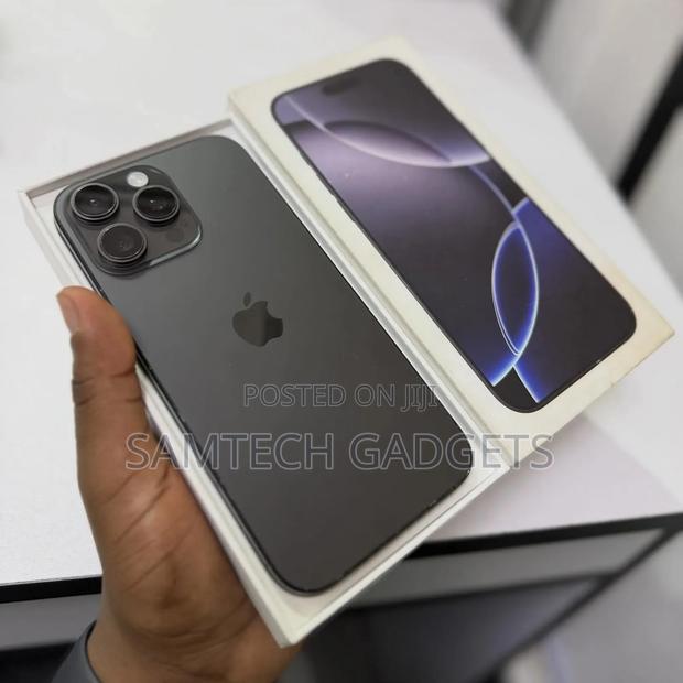 Apple iPhone 16 Pro Max 256 GB Black - thumbnail 3