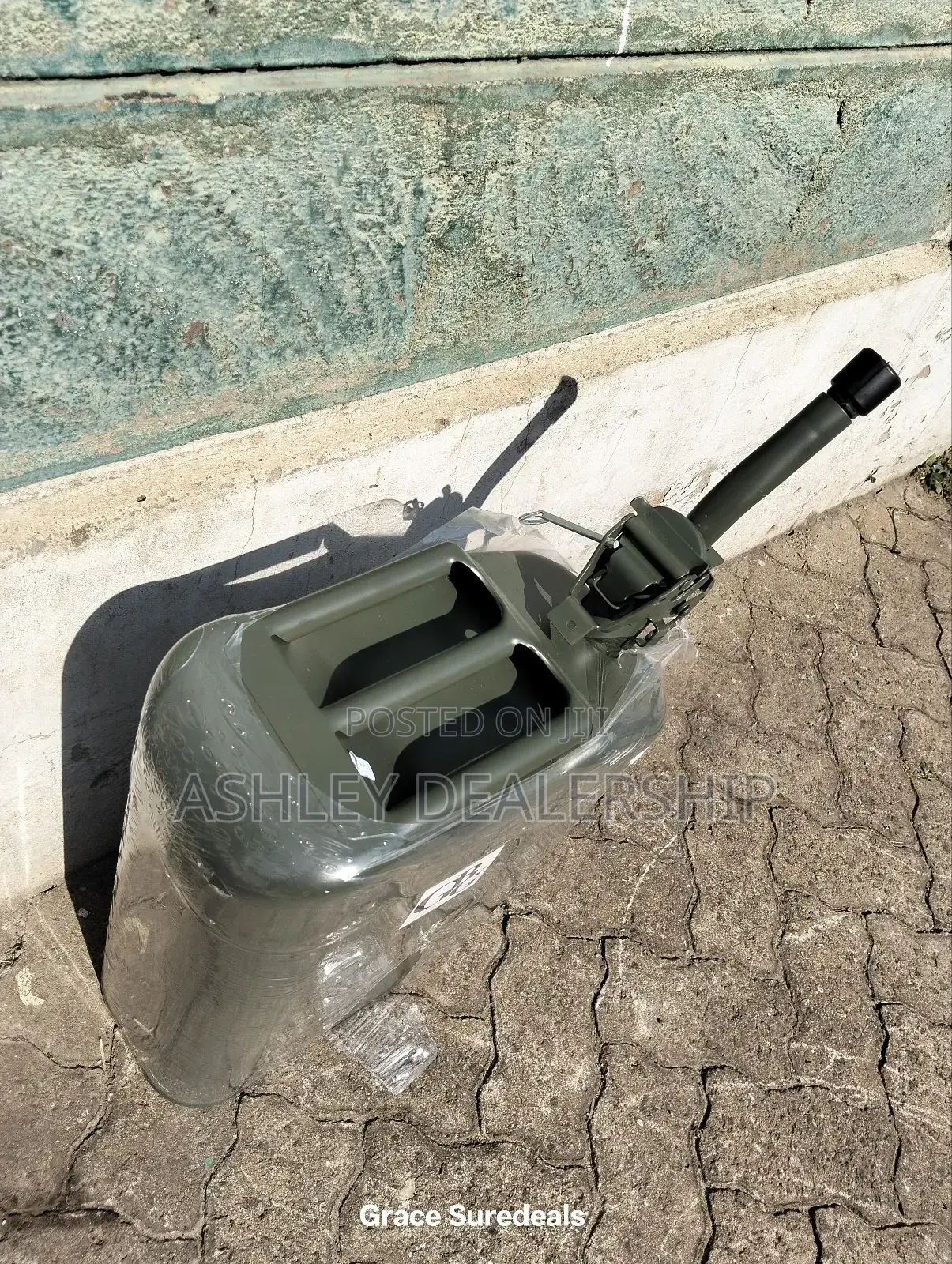 20l Fuel Jerry Can With Sprout