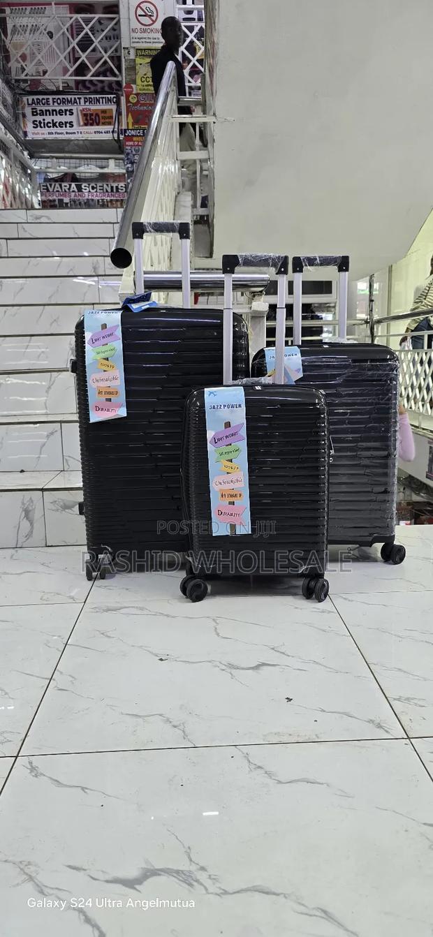 Colour Black, 3in1 Unbreakable Rubber Suitcase. 3pcs.