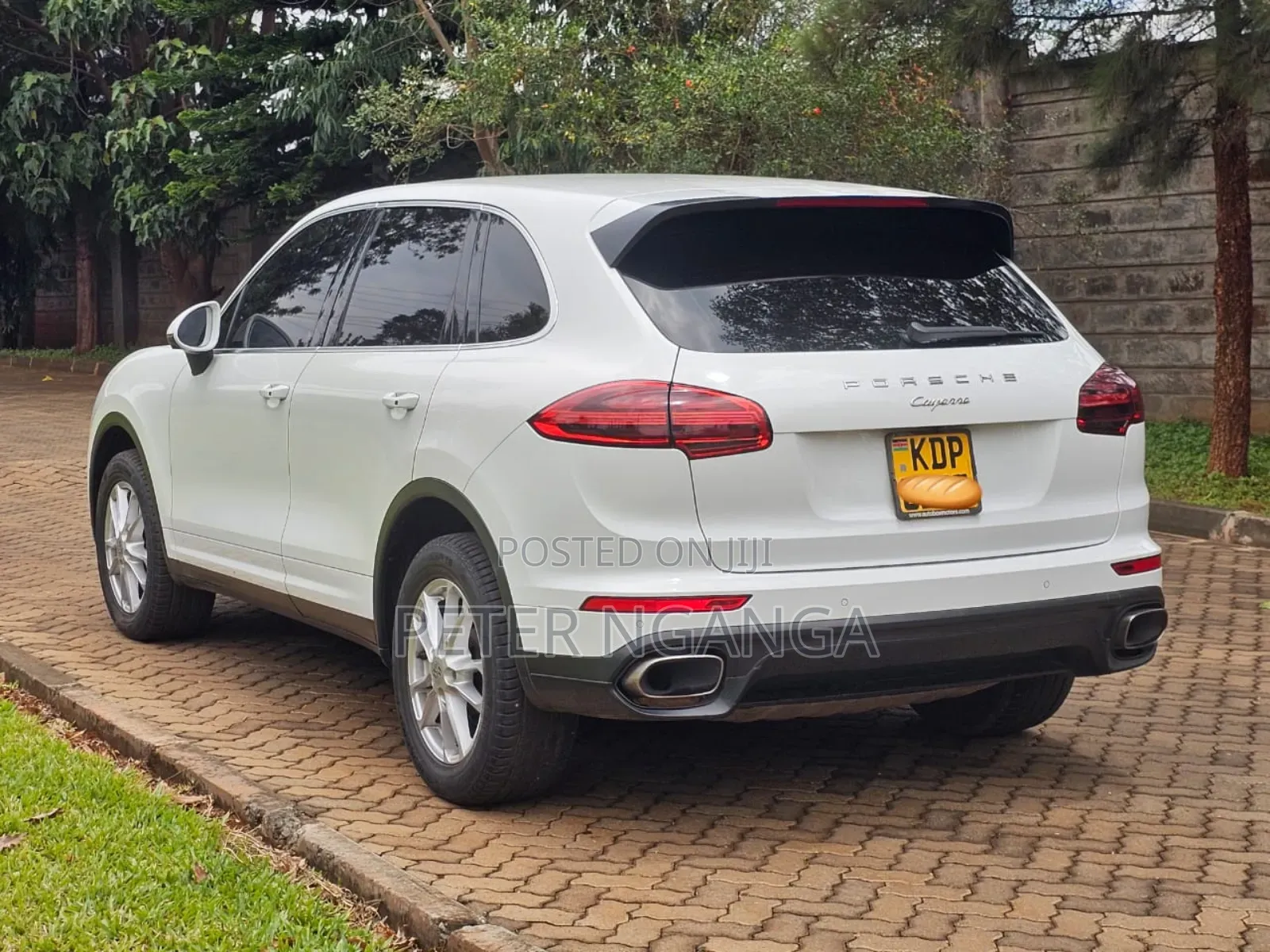Porsche Cayenne S AWD 2016 White