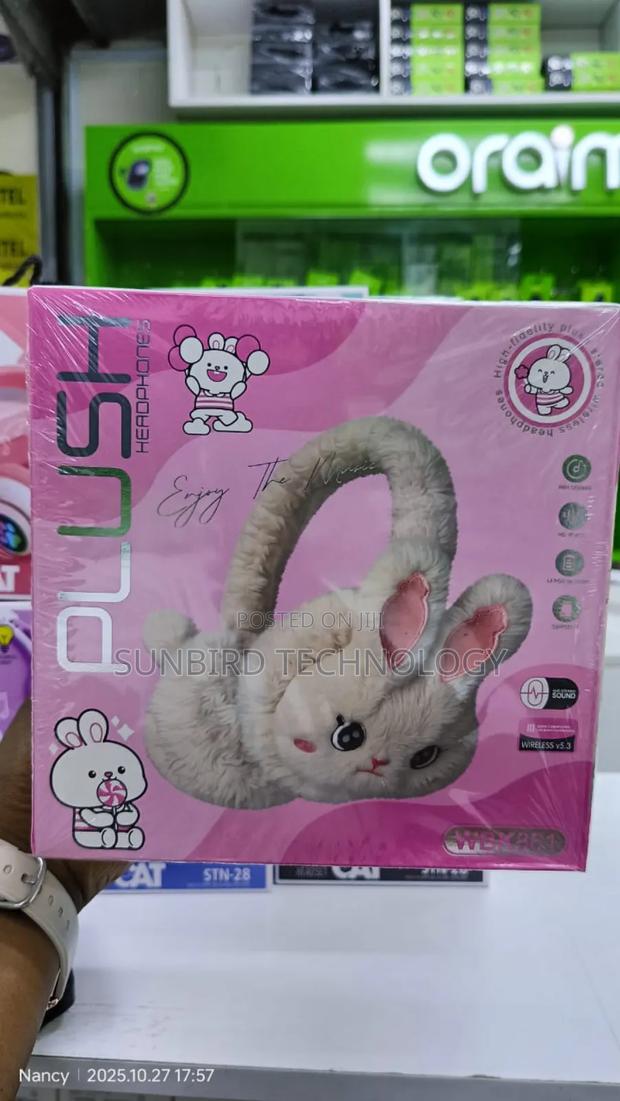 Plush Headphones - thumbnail 3