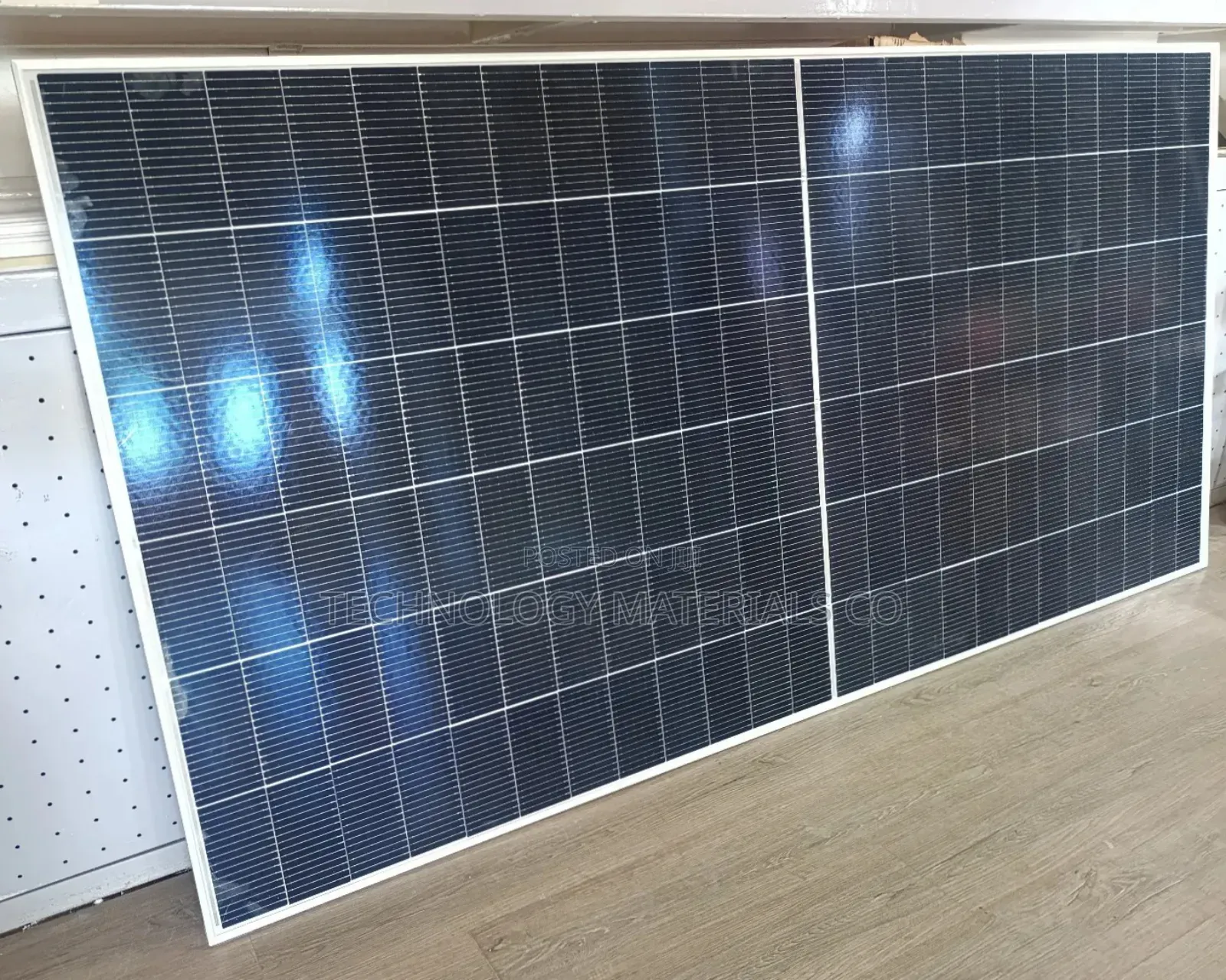 Ja Solar 585w Monocrystalline Panel – High Efficiency Solar Module