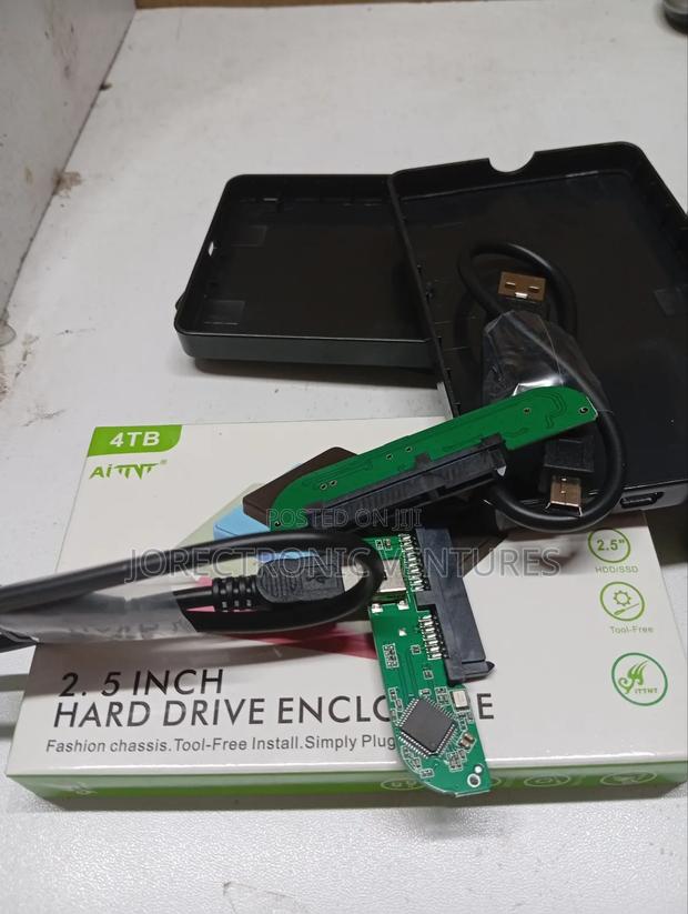 2.0 Casing Hard Drive Enclosure With Usb to SSD Cable - main view