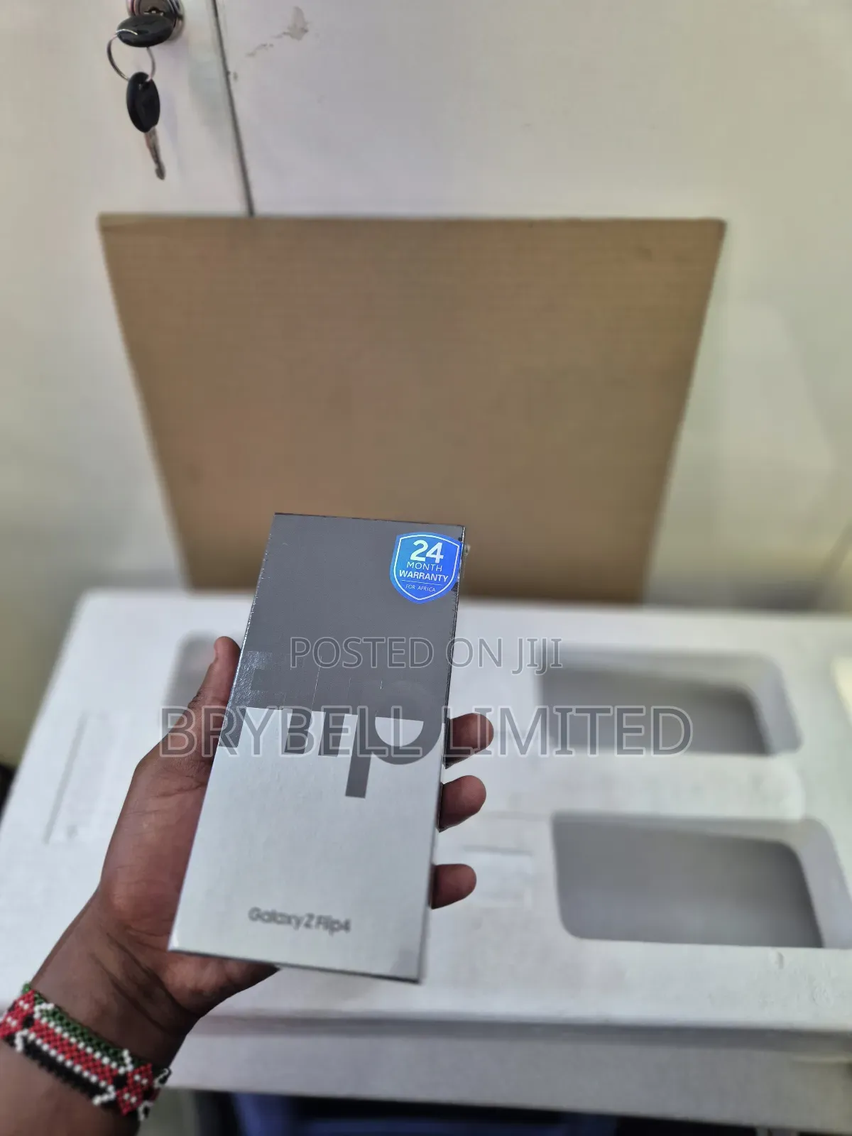 New Samsung Galaxy Z Flip4 256 GB Purple