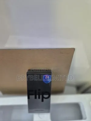 New Samsung Galaxy Z Flip4 256 GB Purple