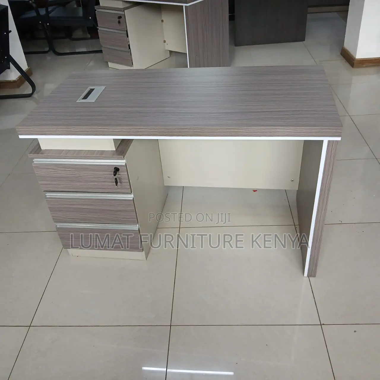 1.2m Professional Work Desk