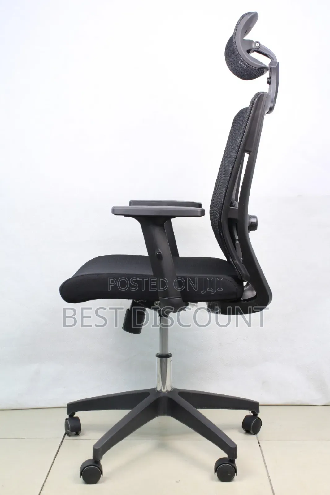 Plastic Base Ergonomic Office Chair
