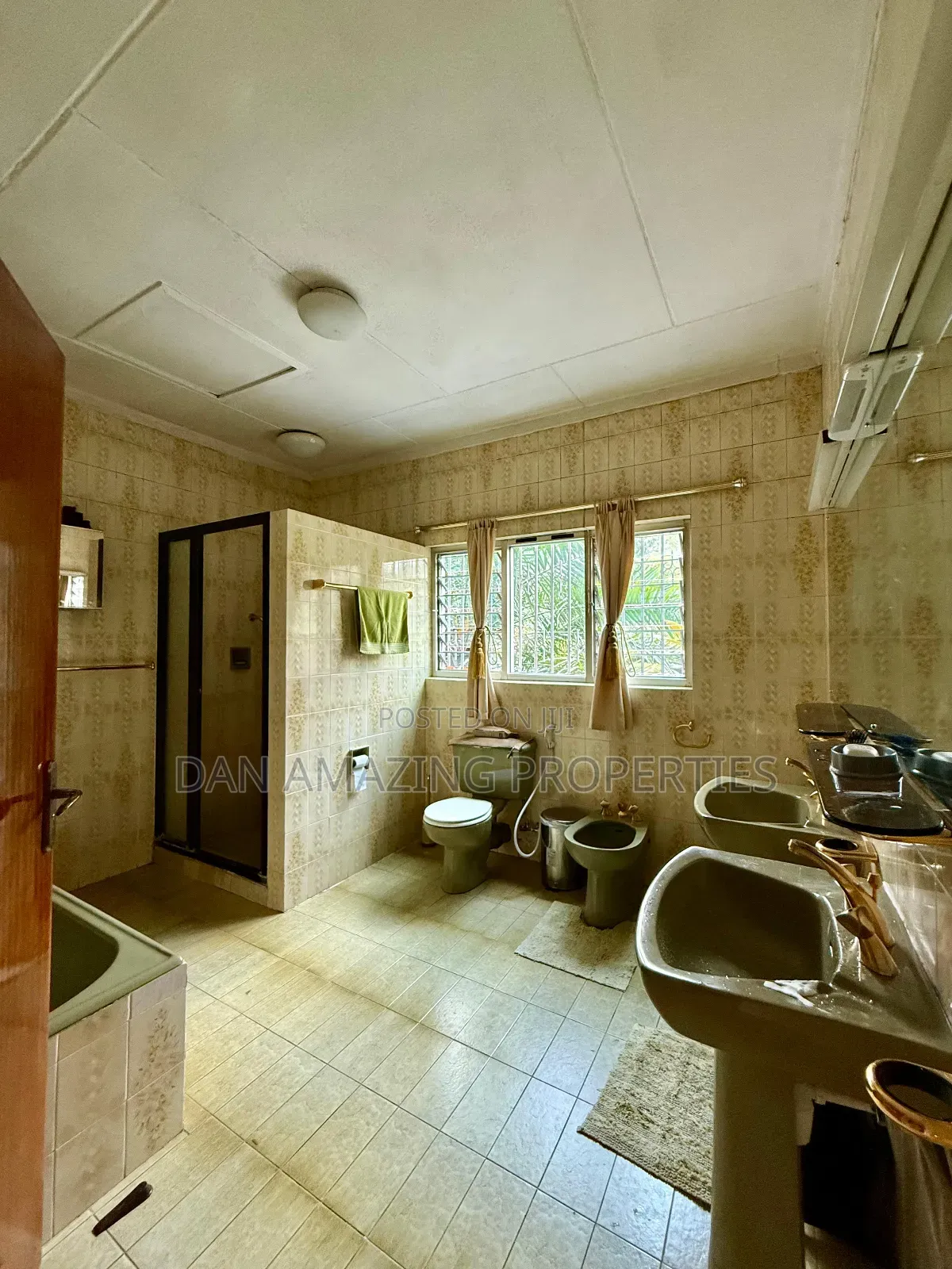 4bdrm Mansion in Old Muthaiga Plus for sale