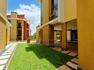 5bdrm Villa in Lavington for sale