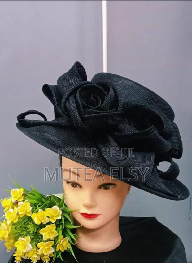 Green,Gold,Black,Cream Furschia Hatinators - thumbnail 3
