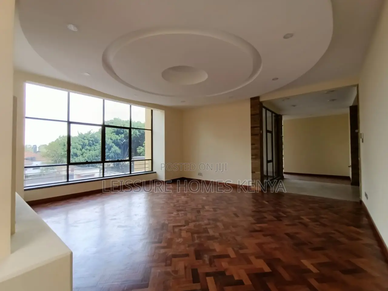 5bdrm Villa in Lavington for sale