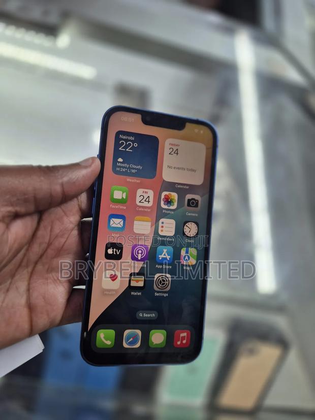 Apple iPhone 13 128 GB Blue - main view