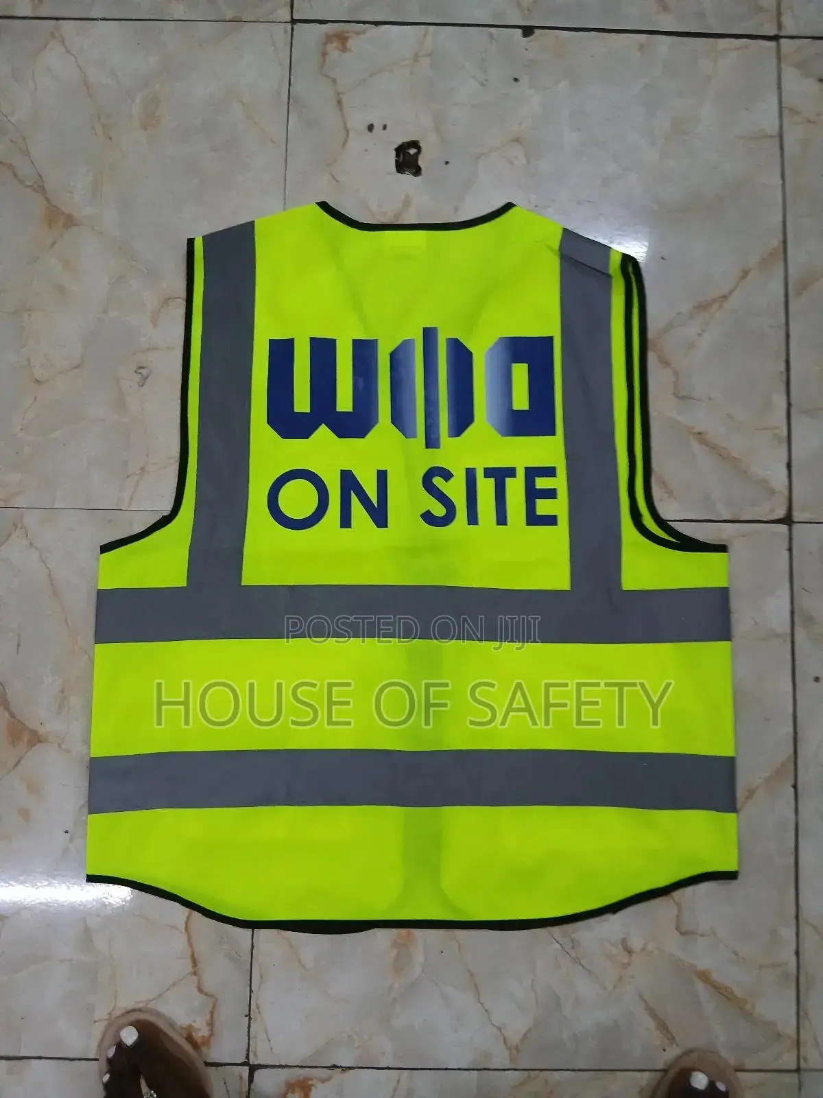 On Site Reflectors Vest In Luminous Green