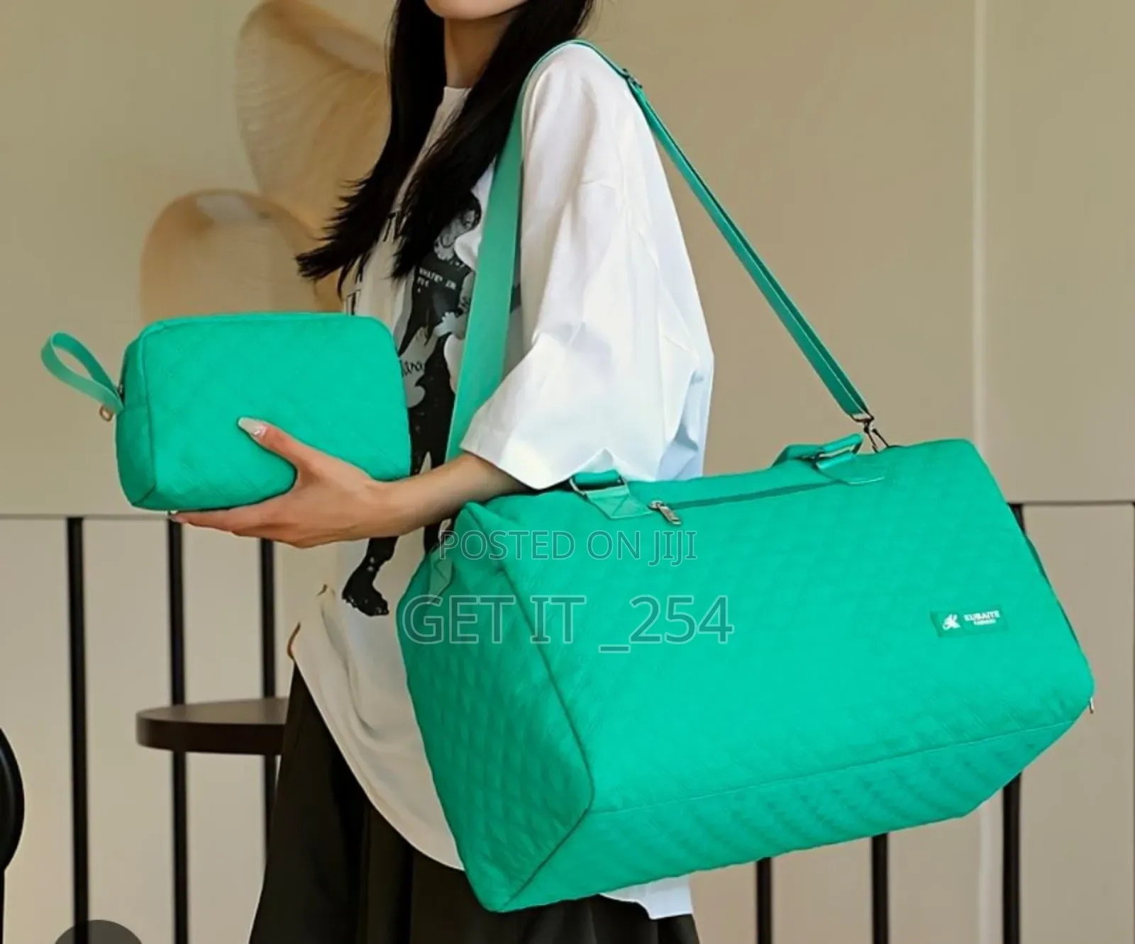 *Emery Rose Quilted Large 2 In 1 Waterproof Capacity Duffle /Gym Bag