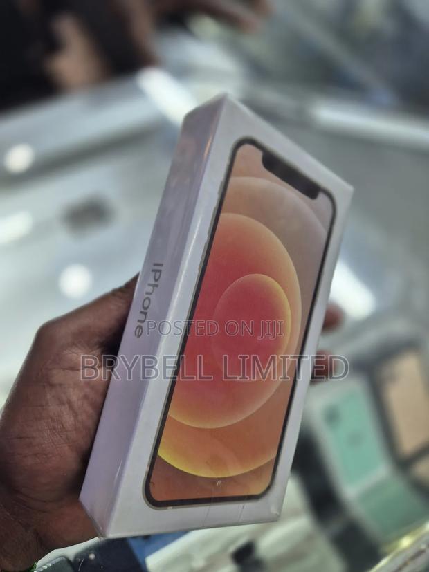 New Apple iPhone 12 128 GB White - thumbnail 4