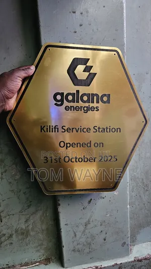 Golden Wall Plaques