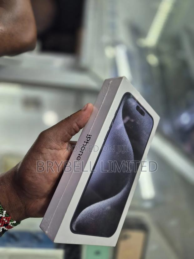 New Apple iPhone 15 Pro Max 512 GB Blue - thumbnail 4