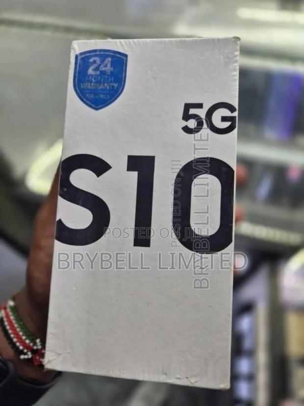 New Samsung Galaxy S10 5G 256 GB Black - main view