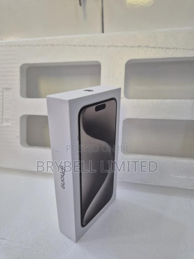 New Apple iPhone 15 Pro Max 512 GB Gray - thumbnail 3