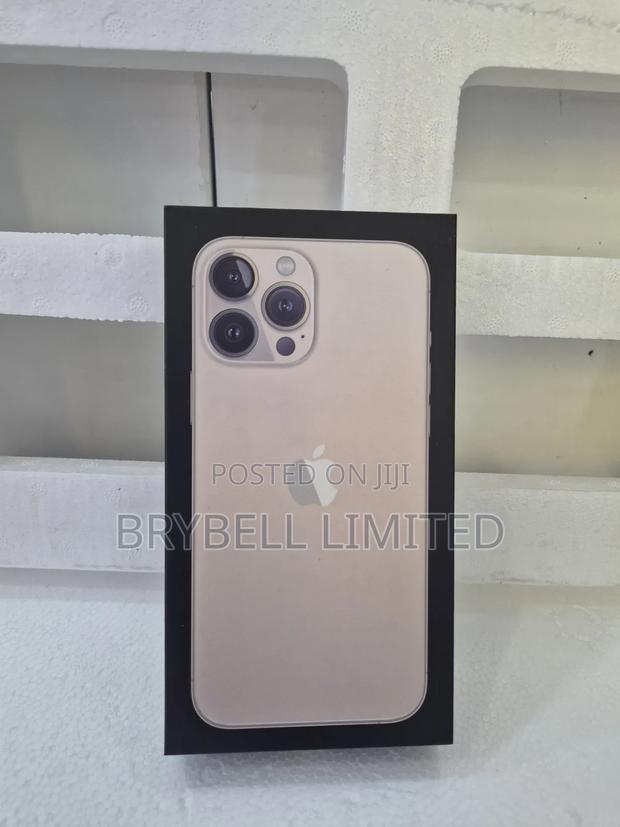 New Apple iPhone 13 Pro Max 512 GB Gold - main view