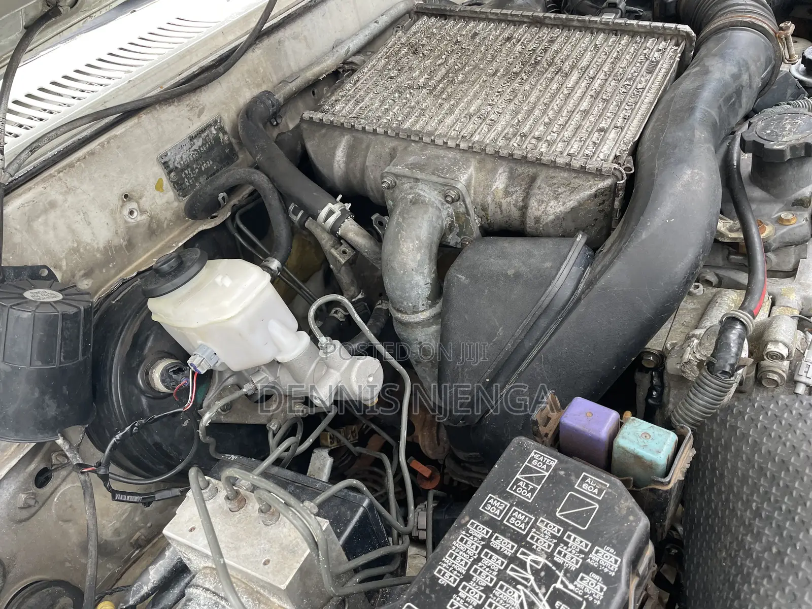 Toyota Land Cruiser Prado 2000 White