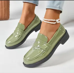 Classic Wetlook Brogues
