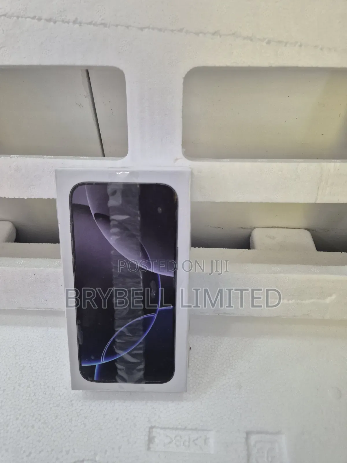 New Apple iPhone 16 Pro Max 256 GB Black