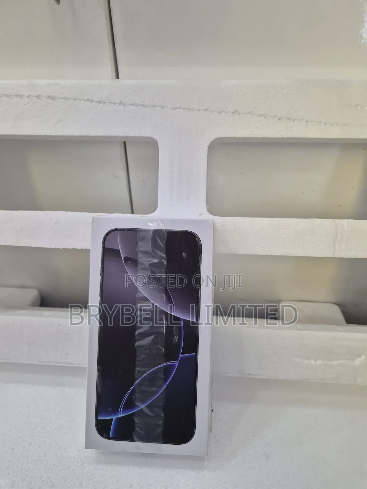 New Apple iPhone 16 Pro Max 256 GB Black