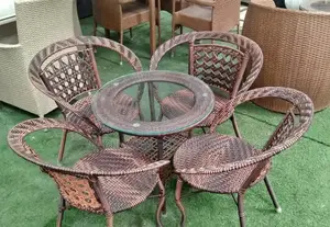 Strong & Stylish Outdoor Dining Set – All-weather Design