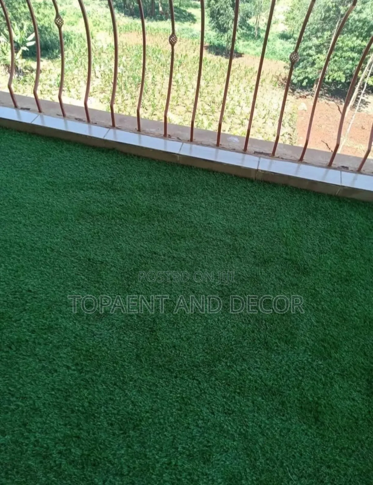 Easy to Clean and Maintain Balcony Artificial Grass Carpet