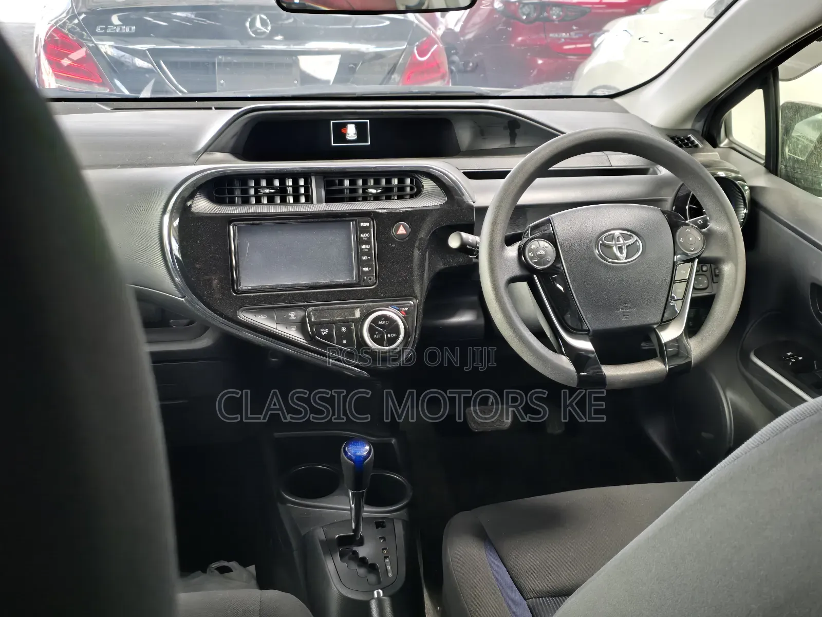 Toyota Aqua 2019 Silver