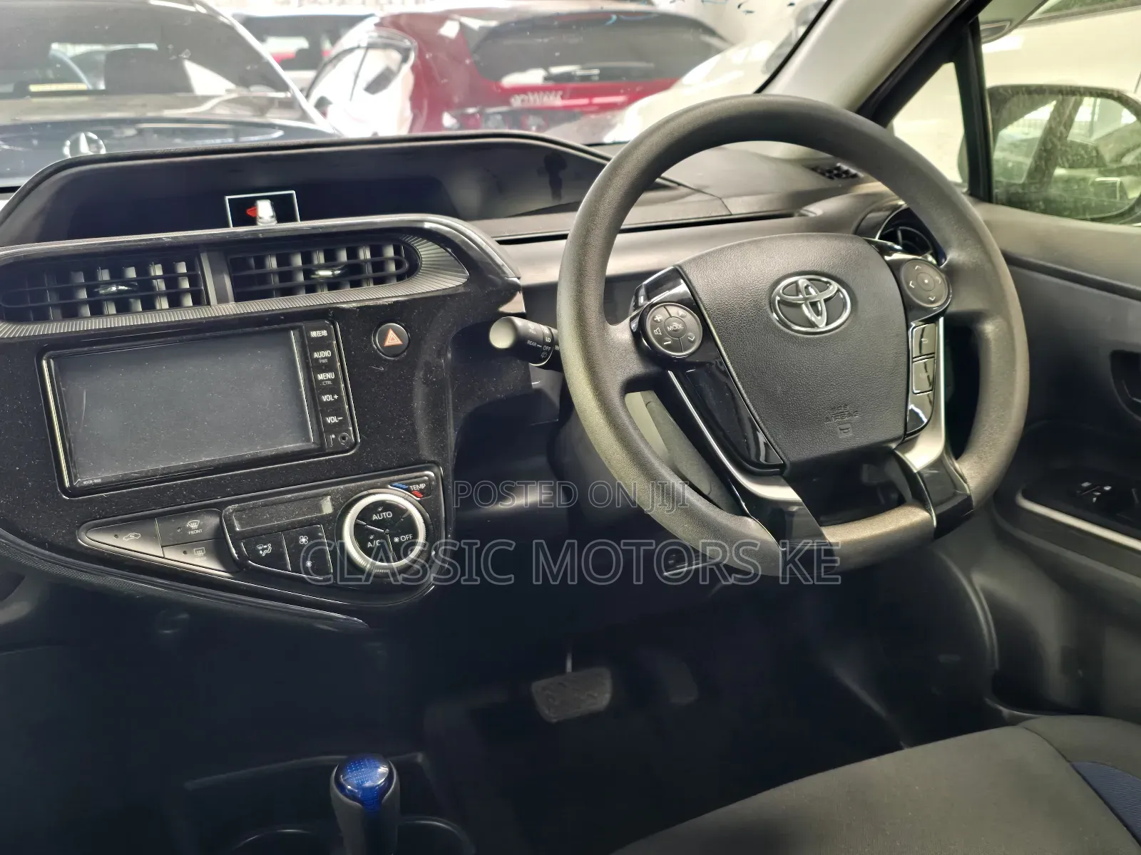 Toyota Aqua 2019 Silver