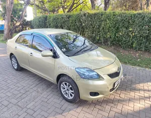 Toyota Belta 2005 Green