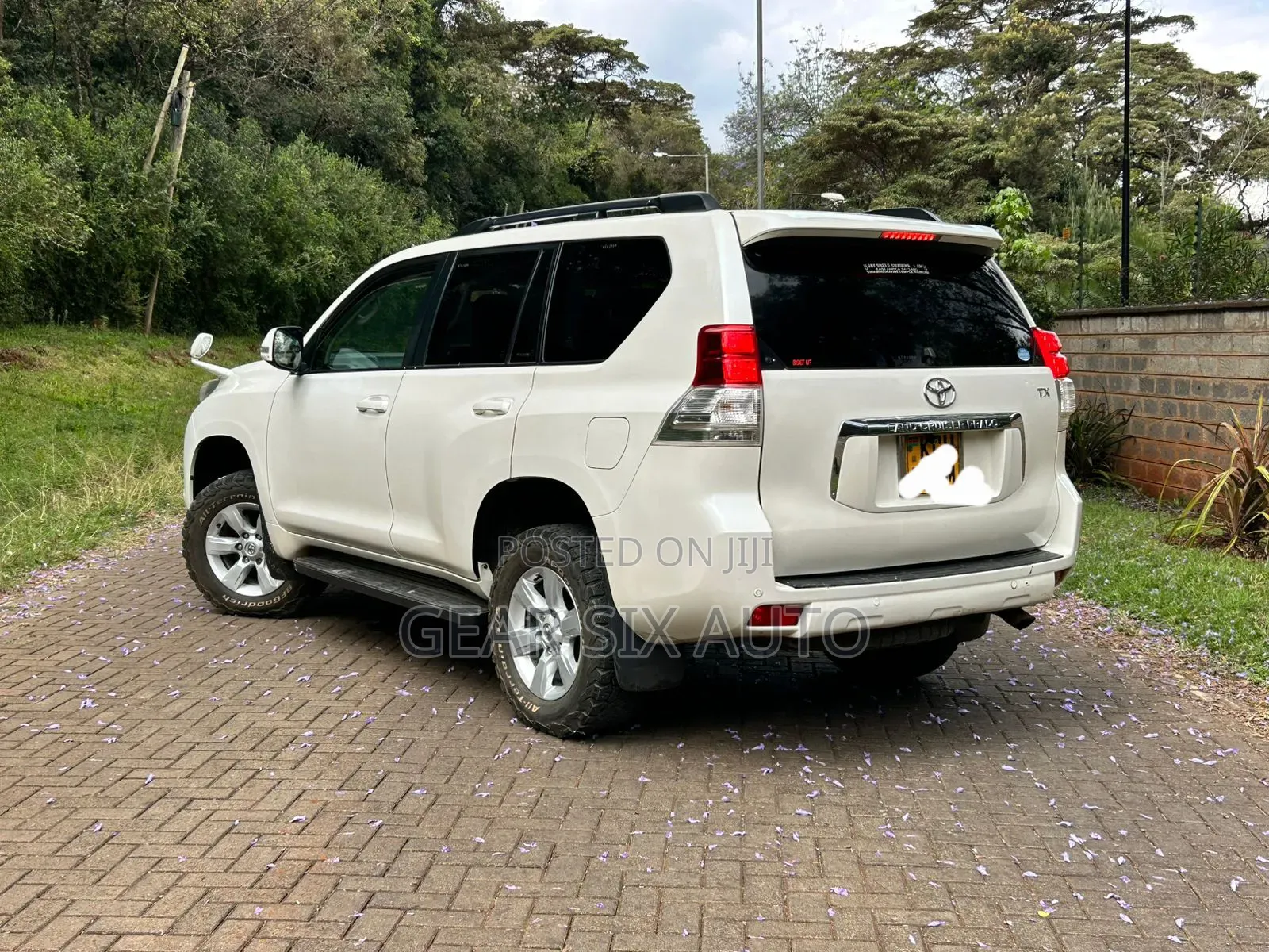 Toyota Land Cruiser Prado 2.7 i 2012 White