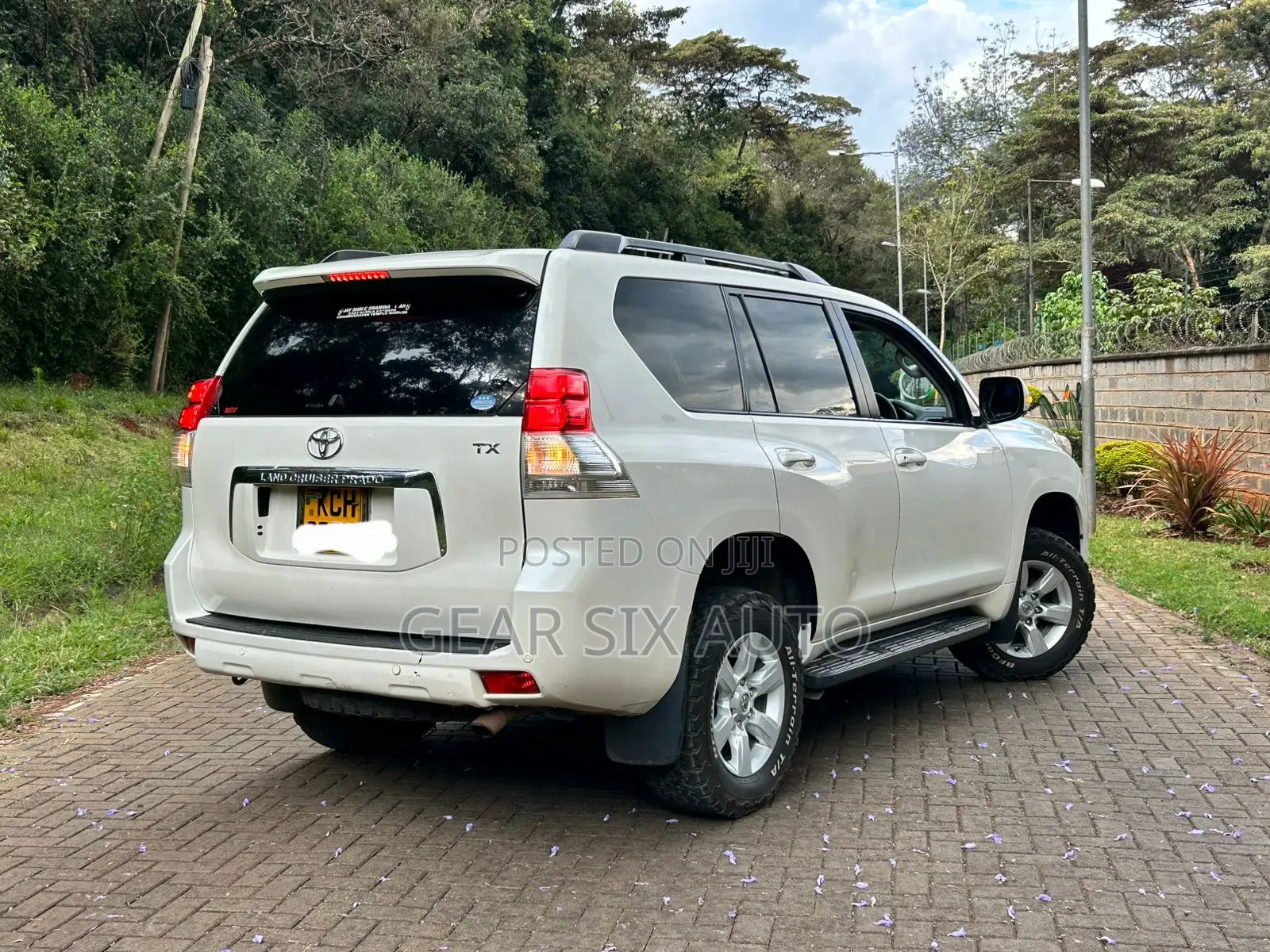 Toyota Land Cruiser Prado 2.7 i 2012 White