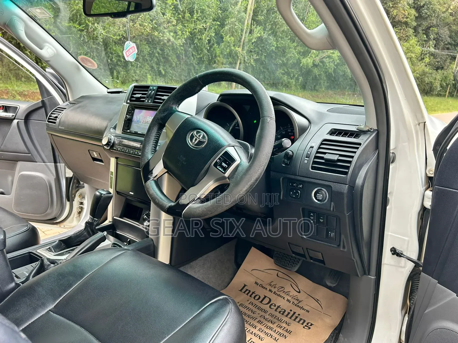 Toyota Land Cruiser Prado 2.7 i 2012 White