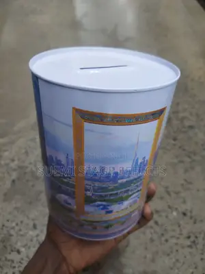 Large Dubai-Themed Piggy Bank — Save in Style! 