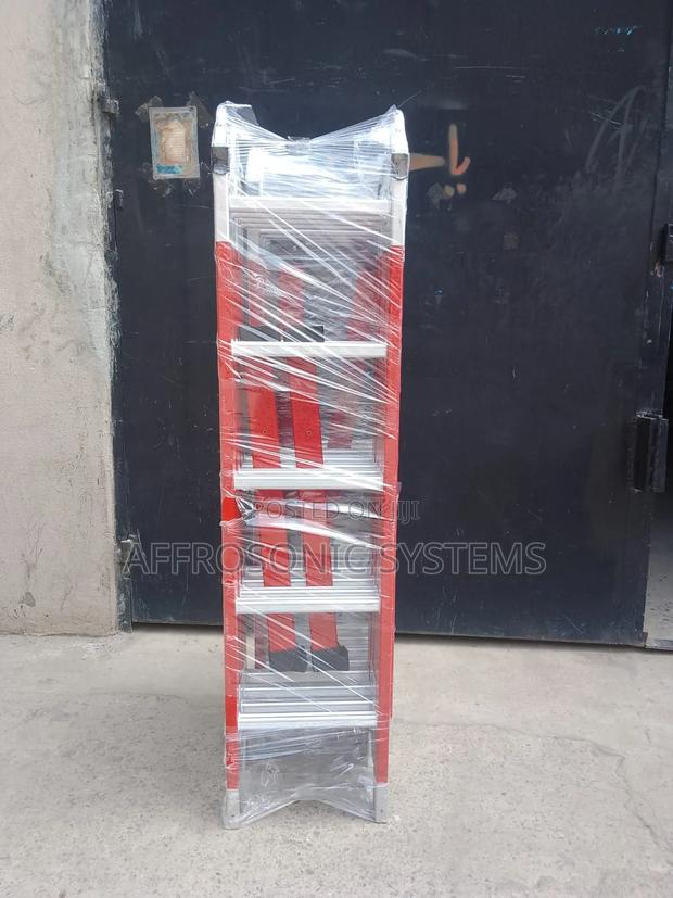 20ft - 6m Fiberglass Multipurpose Ladder - main view