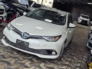 Toyota Auris 2019 White