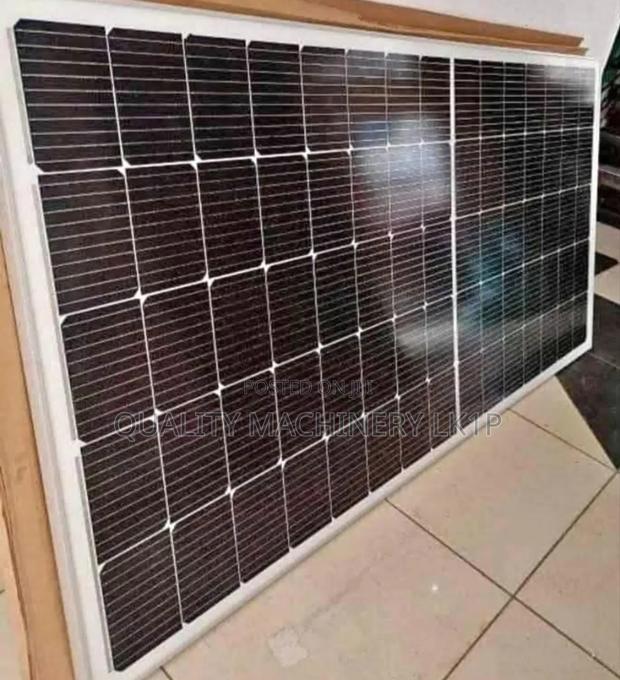 High Efficiency 200w Solar Panel - main view