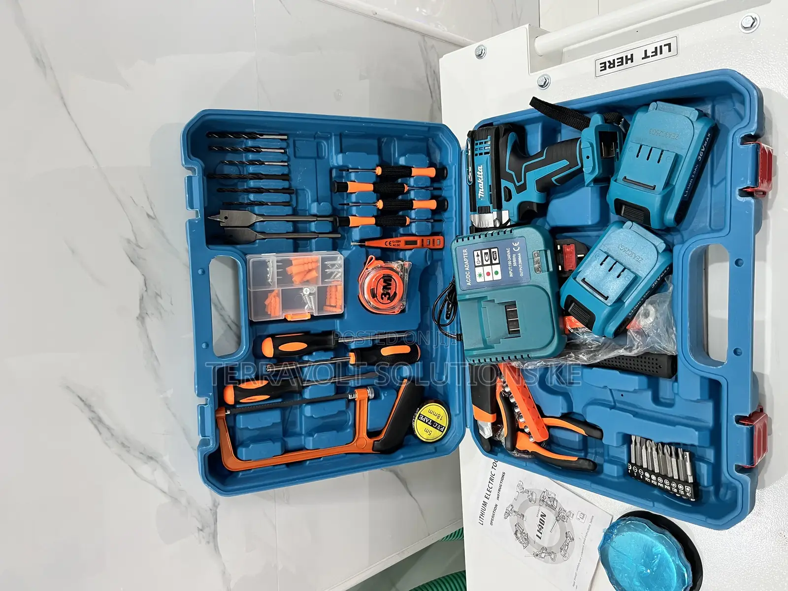Makita Cordless Toolset With Complete Drill