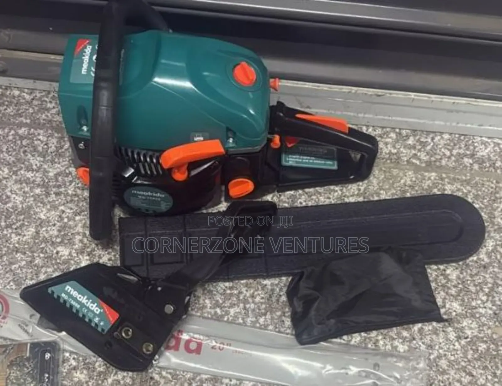 Meakida Gasoline Chainsaw/ Gasoline Chainsaw